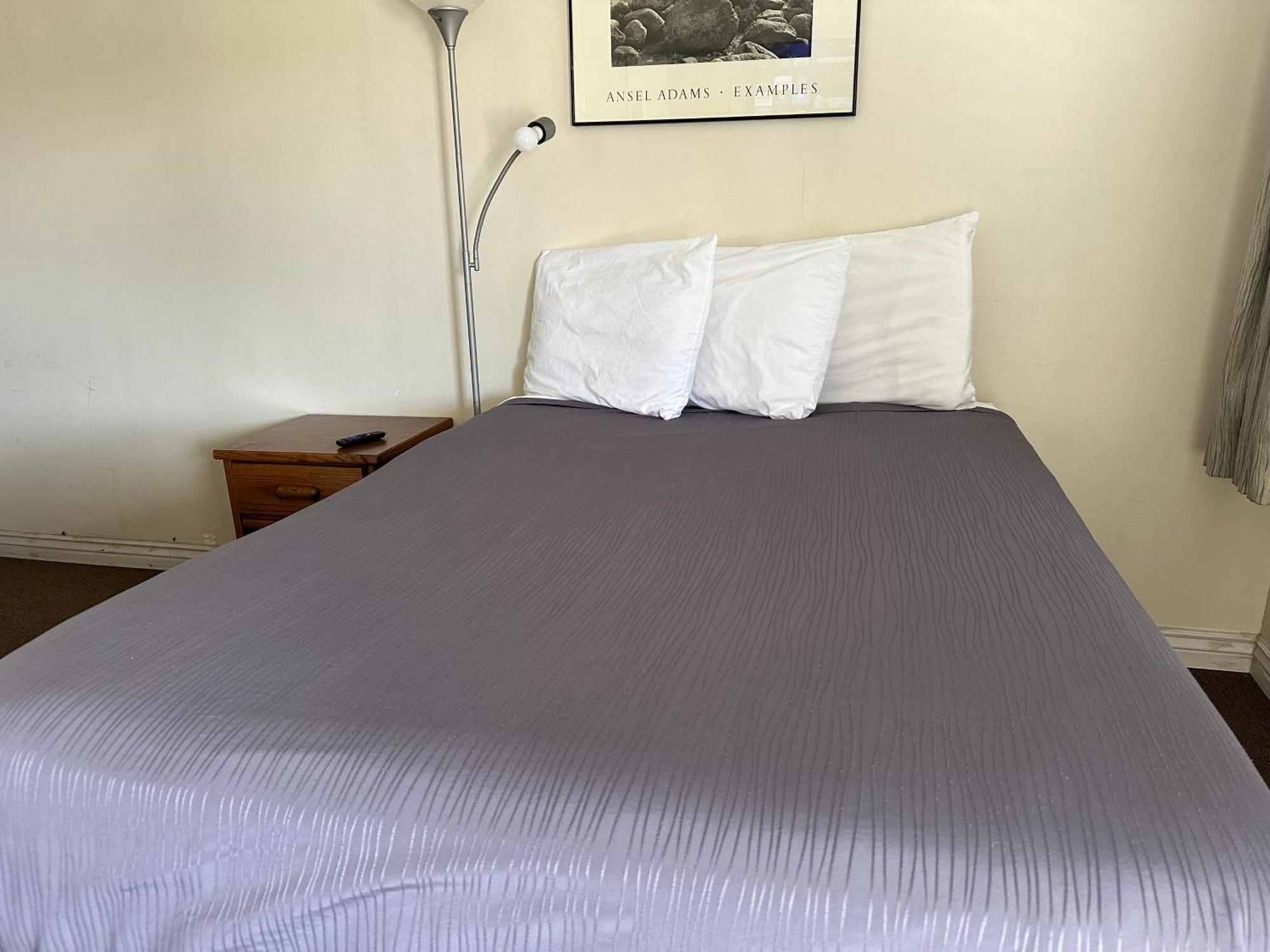 Grand Central Motel Ийли Екстериор снимка